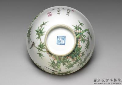 图片[3]-Bowl with bamboo and birds in falangcai painted enamels, Qing dynasty, Yongzheng reign (1723-1735)-China Archive